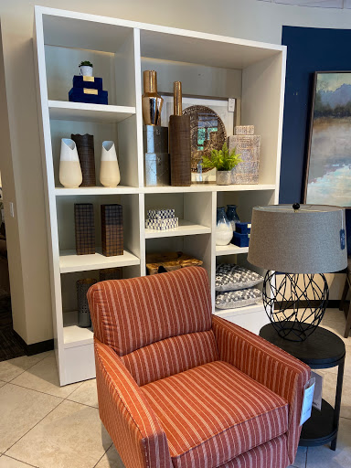 Furniture Store «La-Z-Boy Furniture Galleries», reviews and photos, 130 S Central Ave, Hartsdale, NY 10530, USA