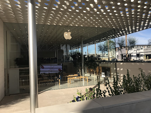 Apple Biltmore, 2502 E Camelback Rd, Phoenix, AZ 85016, USA, 