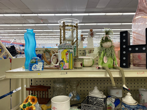 Thrift Store «Volunteers of America Thrift Store-North Columbus- Indianola», reviews and photos
