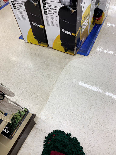 Hardware Store «Harbor Freight Tools», reviews and photos, 374 Mall Cir Dr, Monroeville, PA 15146, USA