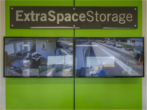 Storage Facility «Extra Space Storage», reviews and photos, 5420 Valley Station Rd, Louisville, KY 40272, USA