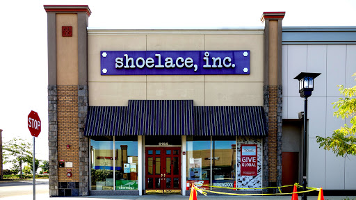 Shoe Store «Shoe Lace Inc», reviews and photos, 2124 S Randall Rd, Algonquin, IL 60102, USA