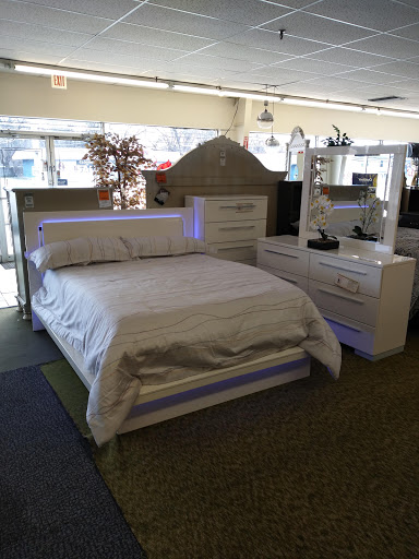 Furniture Store «Winner Furniture - Shively», reviews and photos, 2530 Dixie Hwy, Louisville, KY 40216, USA