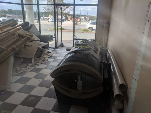 Moving Company «College Hunks Hauling Junk and Moving», reviews and photos, 6501 Old Warwick Rd, Richmond, VA 23225, USA