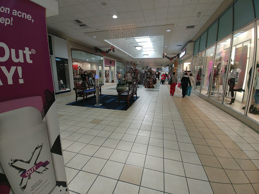 Shopping Mall «Muncie Mall», reviews and photos, 3501 N Granville Ave, Muncie, IN 47303, USA