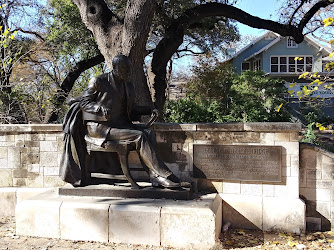 Brackenridge Park Parking