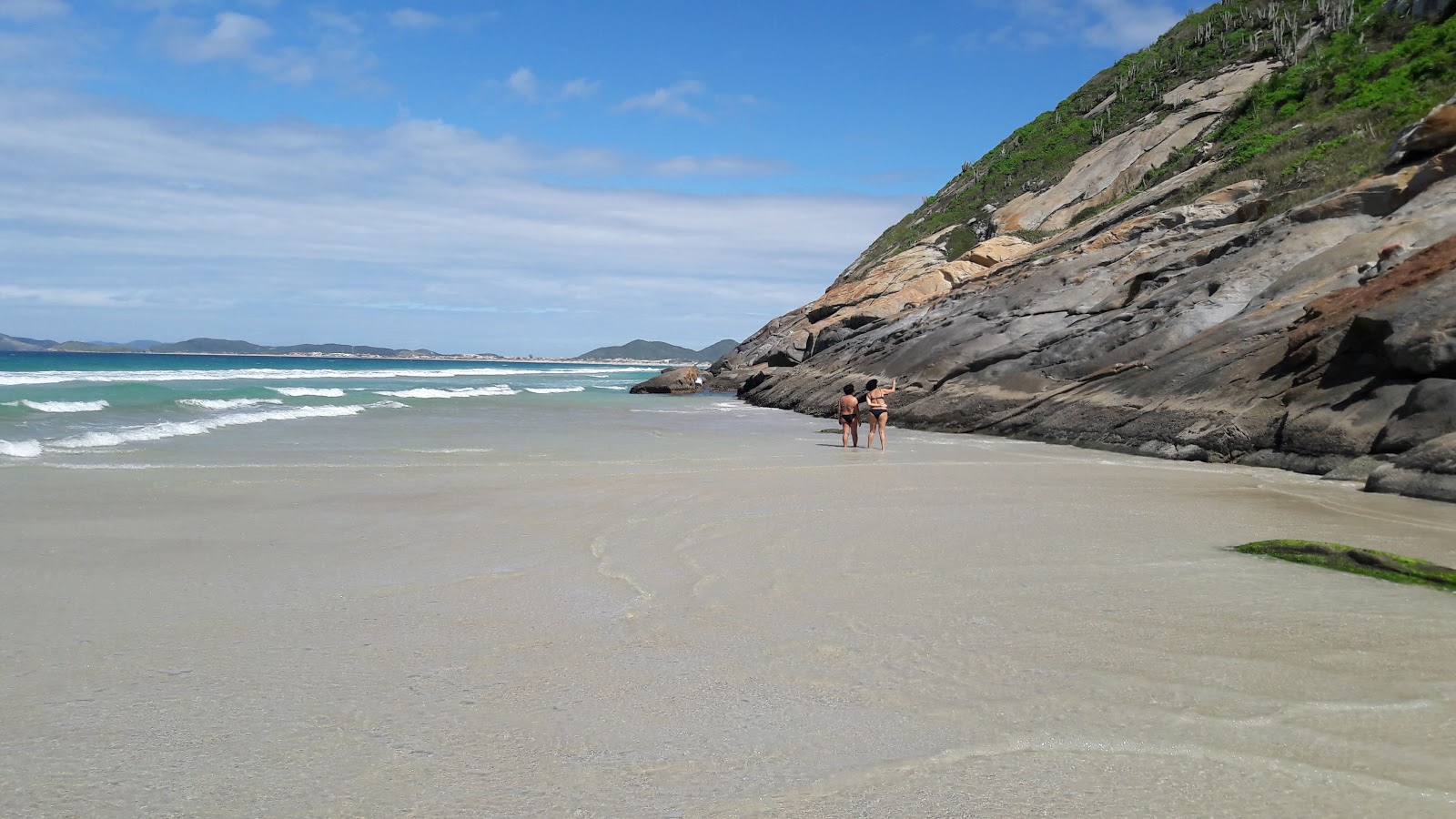 Praia das Amendoeiras的照片 具有非常干净级别的清洁度