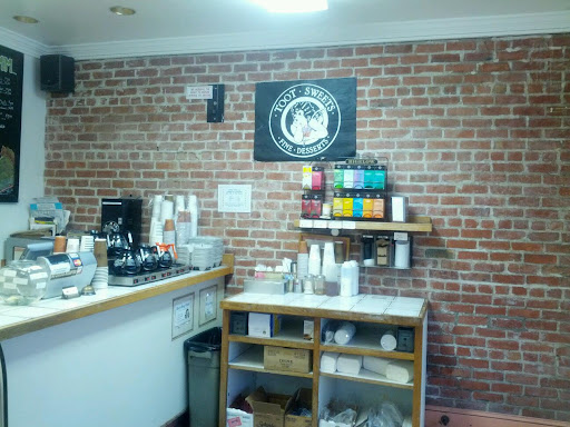 Bakery «Toot Sweets Fine Desserts», reviews and photos, 1277 Gilman St, Albany, CA 94706, USA