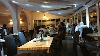 Atmosphère du Restaurant de fruits de mer L'o de vie à Valras-Plage - n°9
