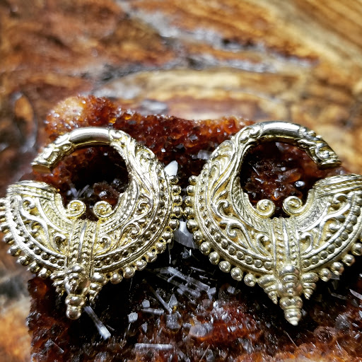 Tattoo Shop «Hopeless Ink Tattoo & Piercing», reviews and photos, 2308 Main St, Vancouver, WA 98660, USA