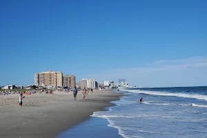 Ventnor City Beach image