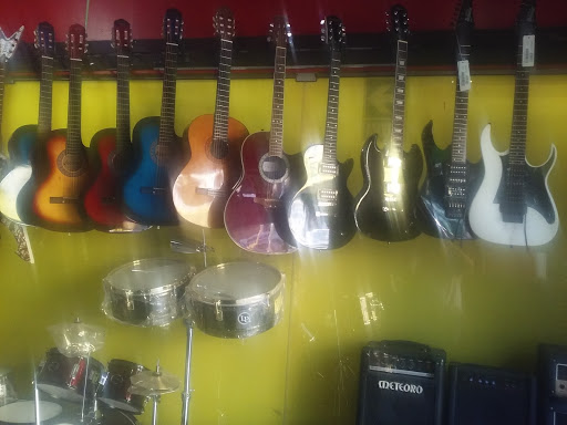 Musical instrument shops in Piura