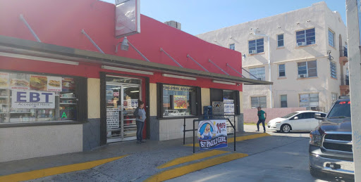 Los Laureles Supermarket, 1910 SW 1st St, Miami, FL 33135, USA, 