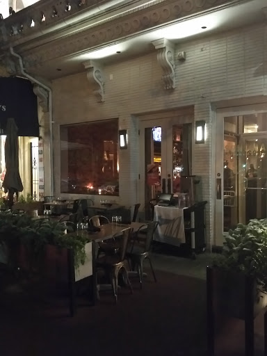Sonoma Restaurant and Wine Bar