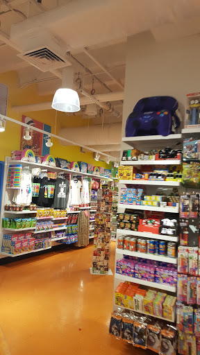 Shopping Mall «Shops at Rivercenter», reviews and photos, 849 E Commerce St, San Antonio, TX 78205, USA