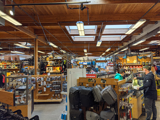 Camping Store «REI», reviews and photos, 7410 SW Bridgeport Rd, Tigard, OR 97224, USA