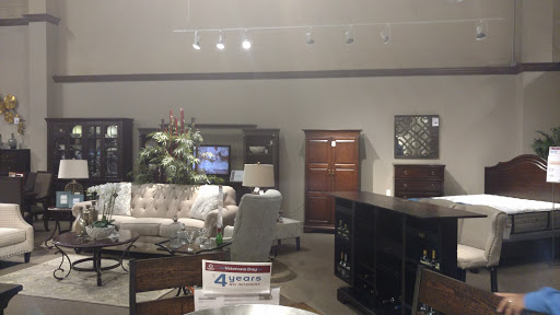 Furniture Store «Ashley HomeStore», reviews and photos, 925 Paterson Plank Rd, Secaucus, NJ 07094, USA