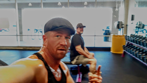 Gym «Planet Fitness - Groves, TX», reviews and photos, 4900 Twin City Hwy, Groves, TX 77619, USA