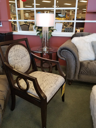 Furniture Store «Raymour & Flanigan Furniture and Mattress Store», reviews and photos, 2110 S Christopher Columbus Blvd, Philadelphia, PA 19148, USA