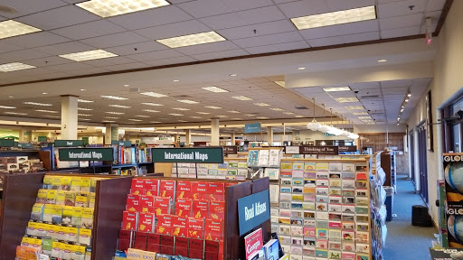 Book Store «Barnes & Noble Booksellers Mansell Crossings SC», reviews and photos, 7660 North Point Pkwy, Alpharetta, GA 30022, USA