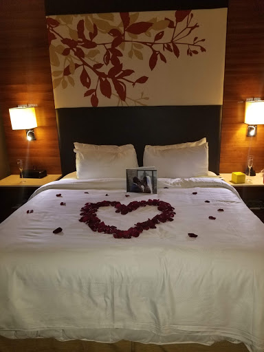 Hotel «JW Marriott Indianapolis», reviews and photos, 10 S West St, Indianapolis, IN 46204, USA