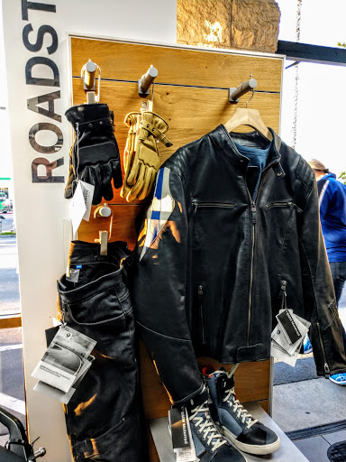 BMW Motorcycle Dealer «BMW Motorcycles of Riverside», reviews and photos, 7740 Indiana Ave, Riverside, CA 92504, USA