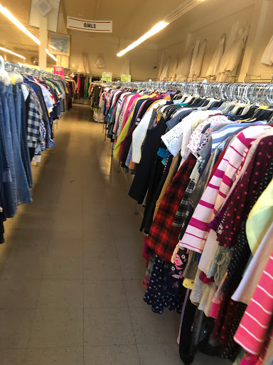 Thrift Store «Thrift Center Thrift Store», reviews and photos, 1060 El Camino Real, San Carlos, CA 94070, USA