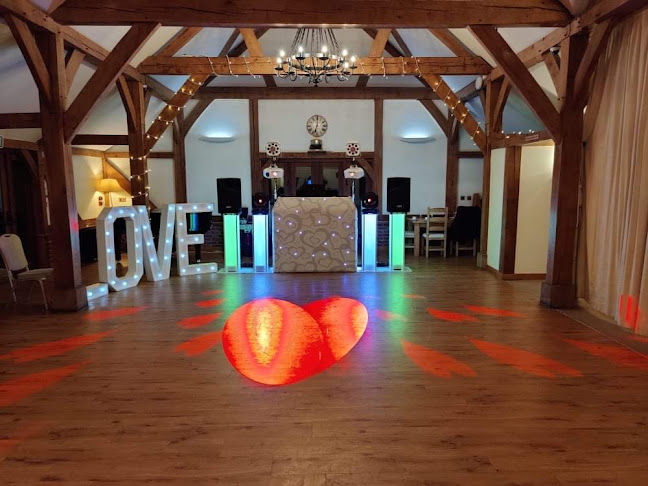 Reviews of RMH Entertainments - Wedding & Party DJ in Stoke-on-Trent - Night club