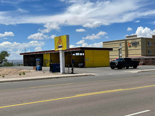 New Shine Car Wash en Albuquerque