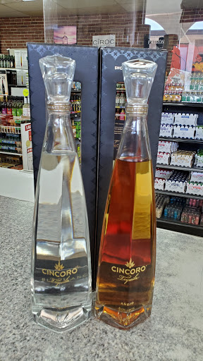 Liquor Store «Wine Vault», reviews and photos, 2 Fairbanks St, Framingham, MA 01701, USA