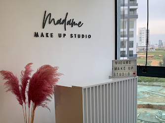 Madame Make Up Studio