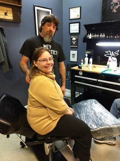 Tattoo Shop «Flippin Ink Tattoos», reviews and photos, 1240 1st Ave, Lawrenceburg, TN 38464, USA