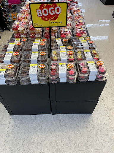 Grocery Store «Winn-Dixie», reviews and photos, 10 McFarland Blvd, Northport, AL 35476, USA