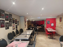 Atmosphère du Restaurant français Café de la Paix à Auvers-sur-Oise - n°2