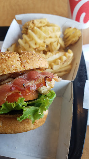 Fast Food Restaurant «Chick-fil-A», reviews and photos, 4675 Perkiomen Ave, Reading, PA 19606, USA