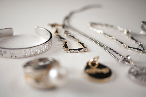 Jeweler «Chinawest Jewelers», reviews and photos, 803 W Main St, Lake Geneva, WI 53147, USA