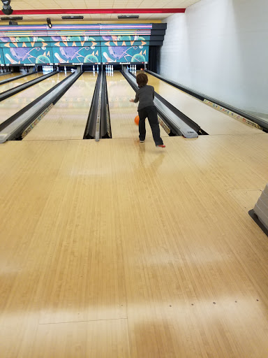 Bowling Alley «Streamwood Bowl», reviews and photos, 1232 E Irving Park Rd, Streamwood, IL 60107, USA