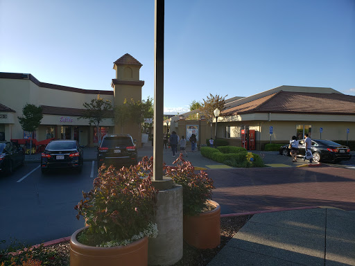 Shopping Mall «Folsom Premium Outlets», reviews and photos, 13000 Folsom Blvd, Folsom, CA 95630, USA