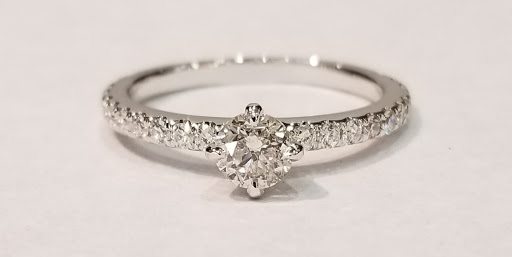 Jewelry Store «Zales - The Diamond Store», reviews and photos, 6494 Towne Center Drive, Southaven, MS 38671, USA