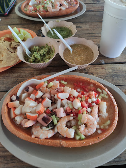 Mariscos Panda - Calle ejido esquina con, Gustavo Díaz Ordaz, 63089 Tepic, Nay., Mexico