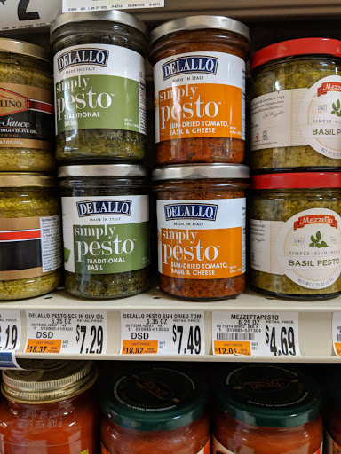 Grocery Store «Giant Food Stores», reviews and photos, 611 Main St, Harleysville, PA 19438, USA