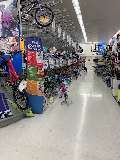 Department Store «Walmart Supercenter», reviews and photos, 3002 Stacy Allison Way, Woodburn, OR 97071, USA