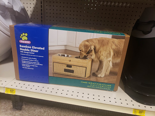 Pet Supply Store «PetSmart», reviews and photos, 777 S Willow St, Manchester, NH 03103, USA