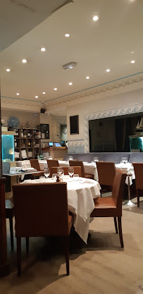 Atmosphère du Restaurant de fruits de mer Vin & Marée Voltaire Nation à Paris - n°8