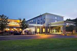 DoubleTree by Hilton Hotel Mahwah image