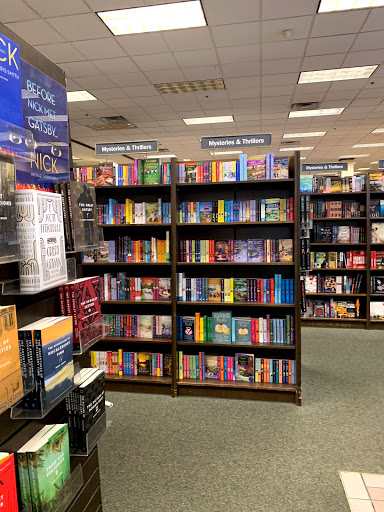 Book Store «Barnes & Noble Booksellers Crabtree Mall», reviews and photos, 4325 Glenwood Ave, Raleigh, NC 27612, USA