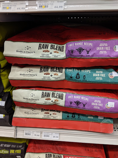 Pet Supply Store «PetPeople», reviews and photos, 2830 Fishinger Rd, Columbus, OH 43221, USA