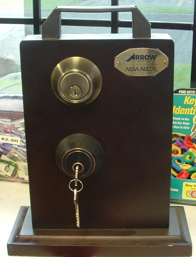 Safe & Vault Shop «Aero Lock & Safe, Inc.», reviews and photos, 3302 Portland Rd, Newberg, OR 97132, USA