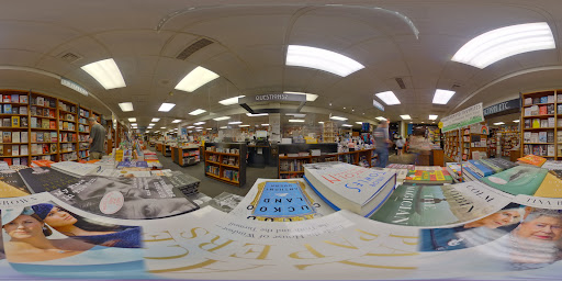 Book Store «Politics & Prose Bookstore», reviews and photos, 5015 Connecticut Ave NW, Washington, DC 20008, USA