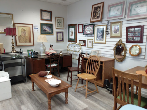 Thrift Store «World Treasures Thrift Shop», reviews and photos, 301 N Walnut St, Hagerstown, MD 21740, USA